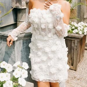 Source Unknown White Floral Long Sleeve Dress